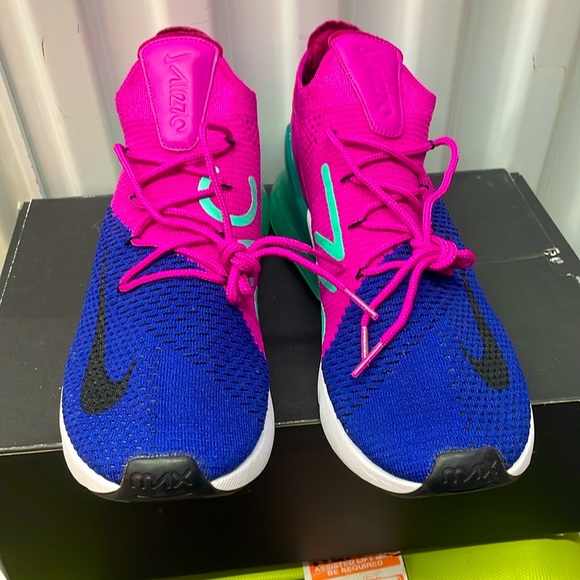 Nike Other - Nike air max 270